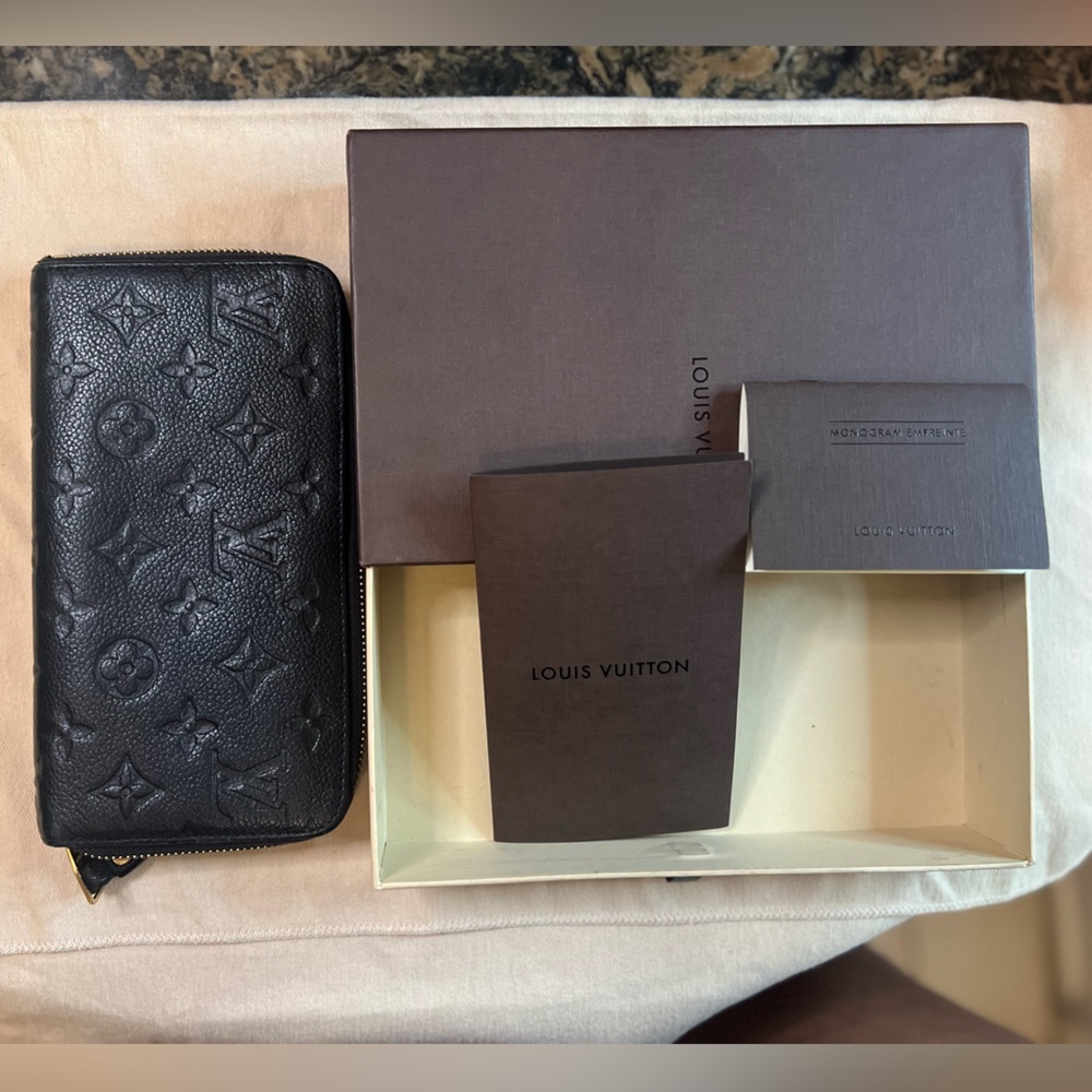 Authentic Louis Vuitton Empreinte leather wallet
